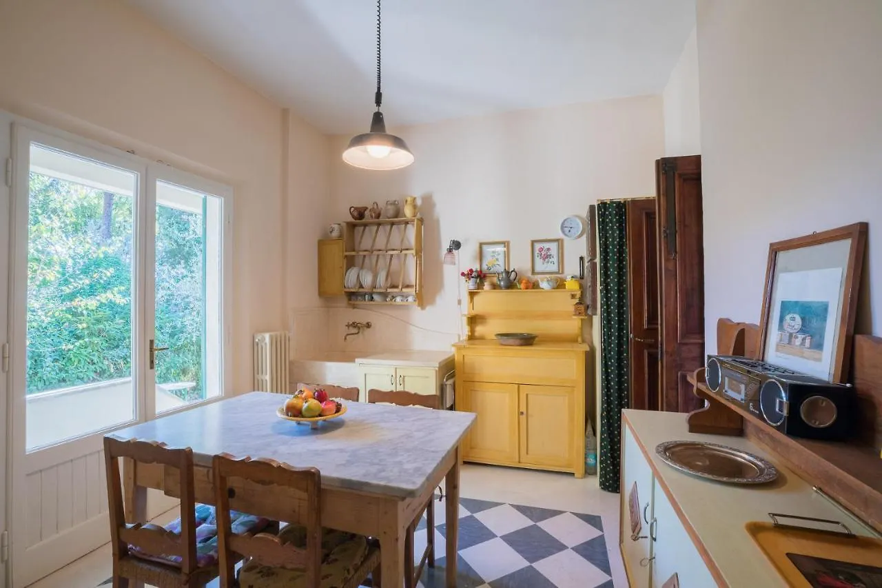 Holiday home Casa Con Giardino A 100 Metri Dal Centro Storico Villa Lucignano Italy